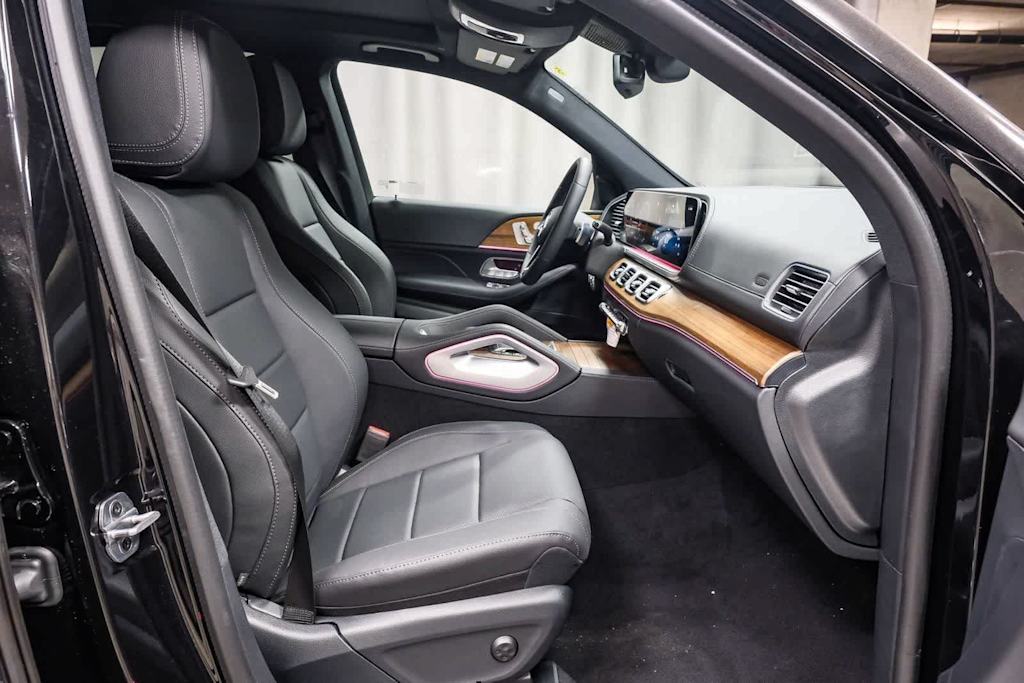 Thumbnail: 2026 Mercedes-Benz GLE - 9