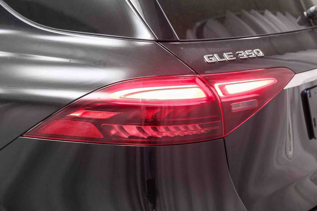 Thumbnail: 2026 Mercedes-Benz GLE - 18