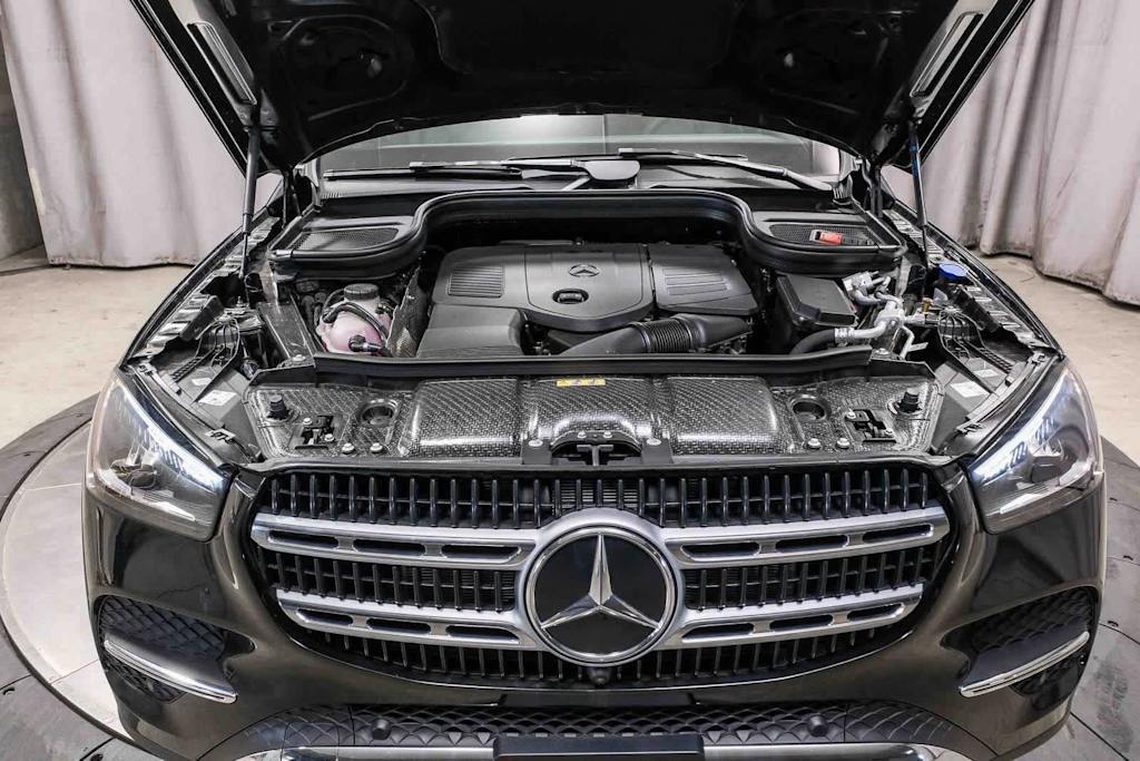 Thumbnail: 2026 Mercedes-Benz GLE - 8