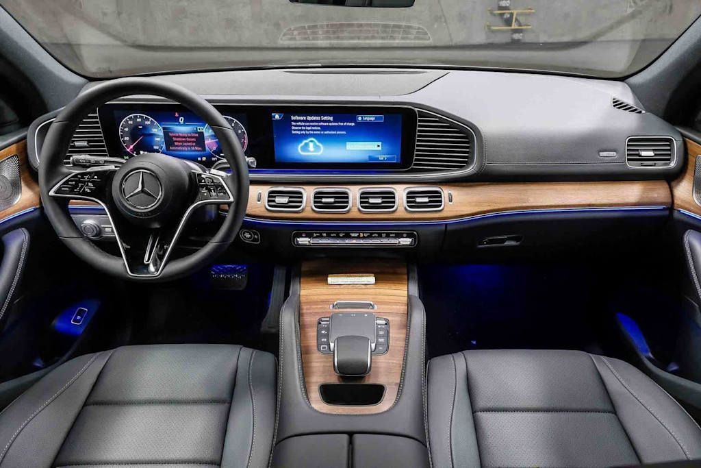 Thumbnail: 2026 Mercedes-Benz GLE - 2