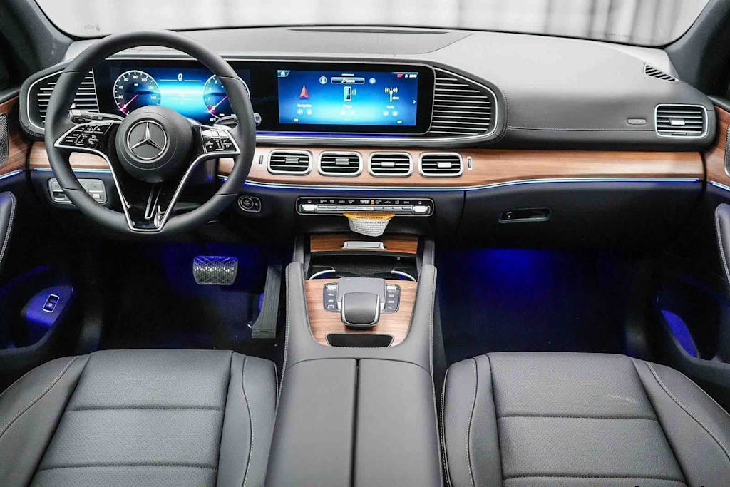 Thumbnail: 2026 Mercedes-Benz GLE - 2