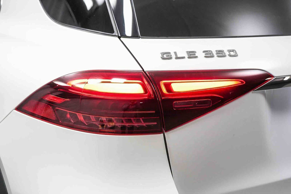 Thumbnail: 2026 Mercedes-Benz GLE - 20