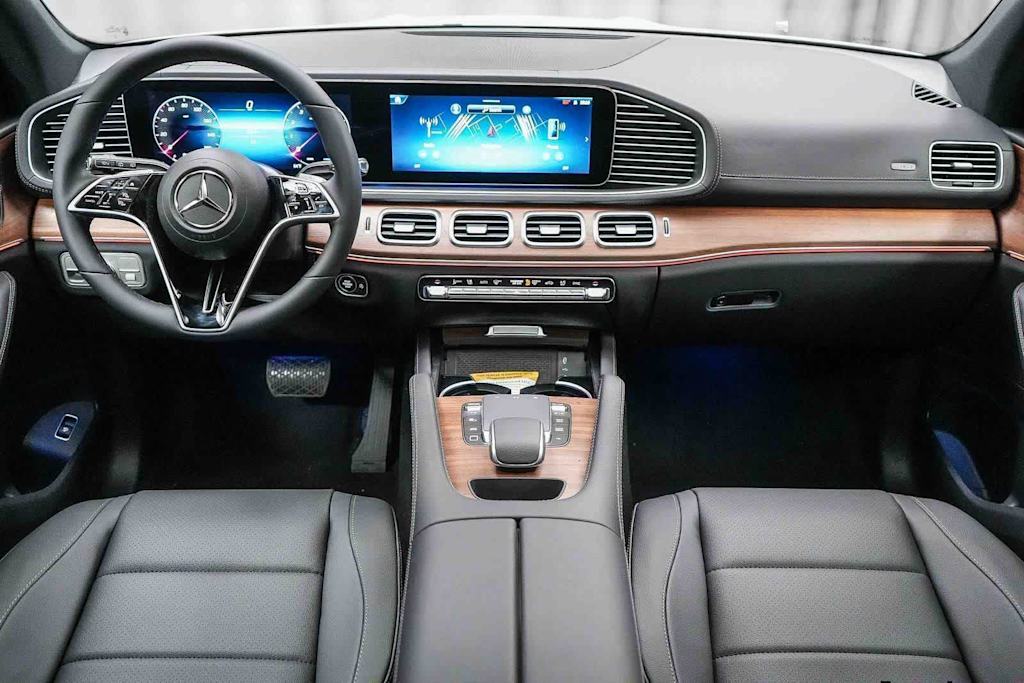 Thumbnail: 2026 Mercedes-Benz GLE - 2