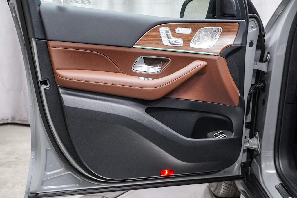 2025 Mercedes-Benz GLE 450 25