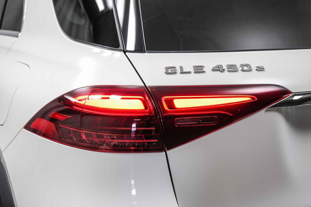Thumbnail: 2026 Mercedes-Benz GLE - 18