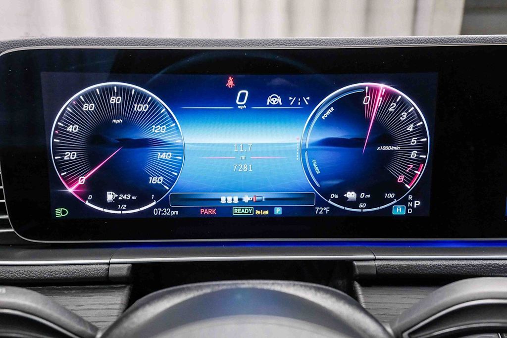 Thumbnail: 2025 Mercedes-Benz GLE - 25