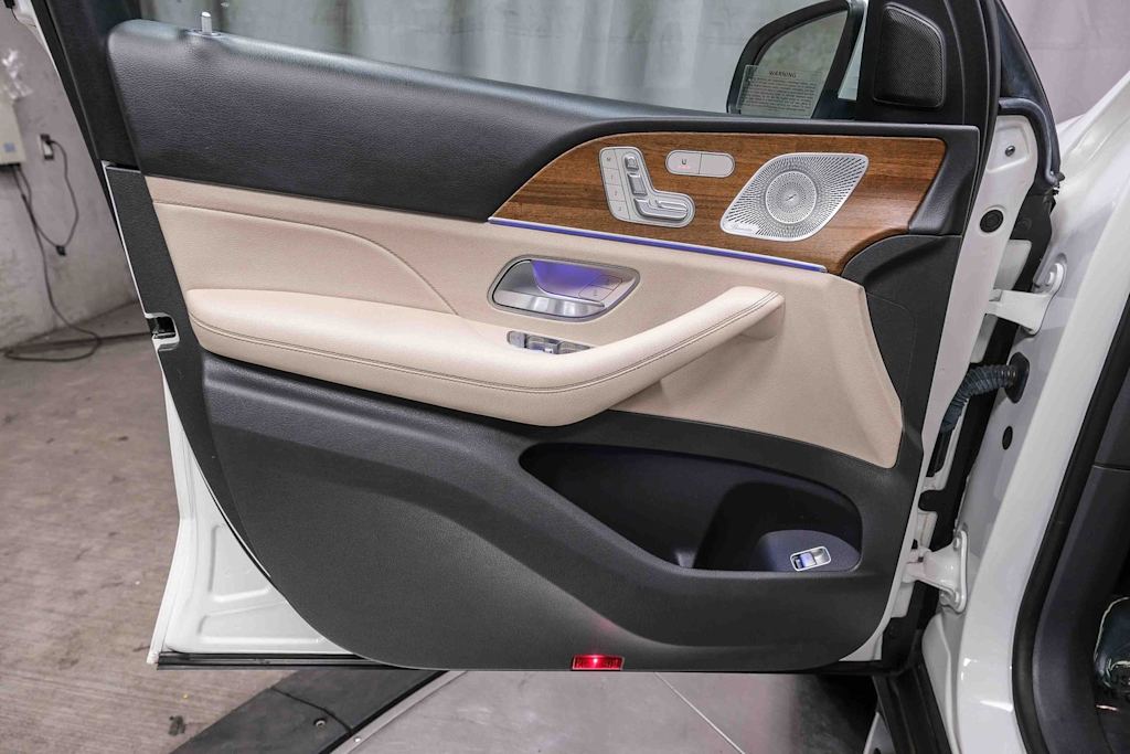 Thumbnail: 2020 Mercedes-Benz GLE - 24