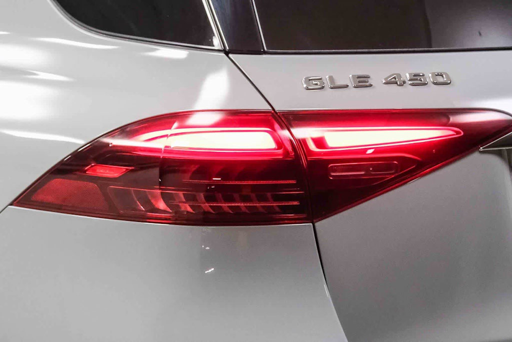 Thumbnail: 2026 Mercedes-Benz GLE - 17