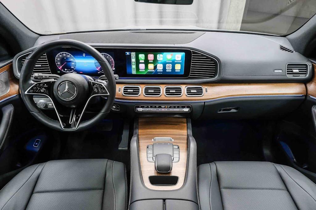 Thumbnail: 2026 Mercedes-Benz GLE - 2