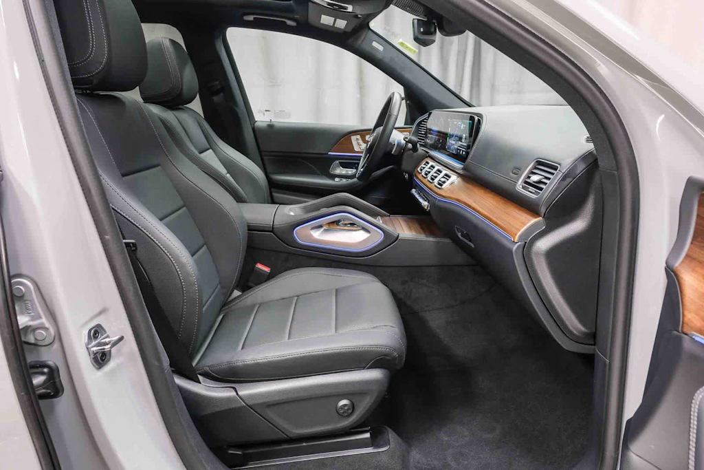 Thumbnail: 2026 Mercedes-Benz GLE - 10