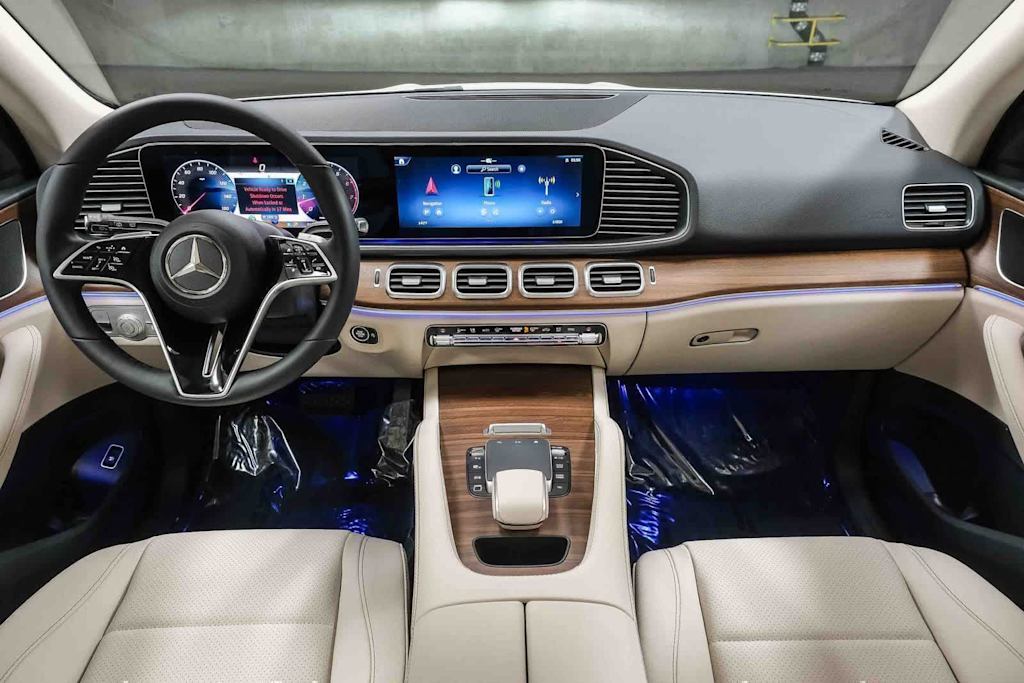 Thumbnail: 2026 Mercedes-Benz GLE - 10