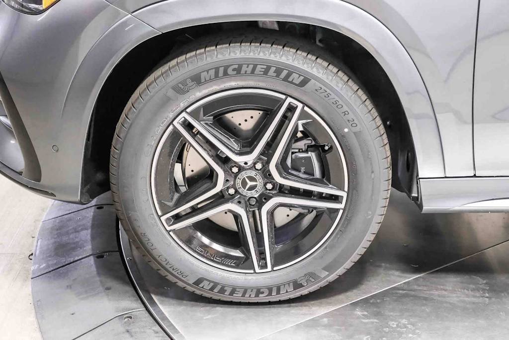 Thumbnail: 2026 Mercedes-Benz GLE - 21