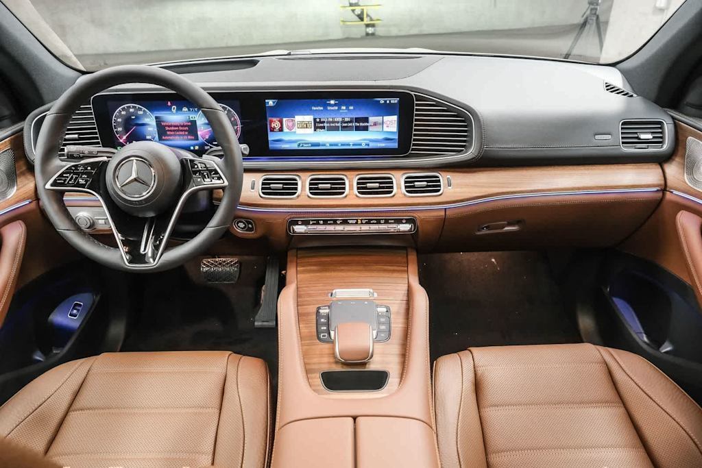 Thumbnail: 2026 Mercedes-Benz GLE - 2