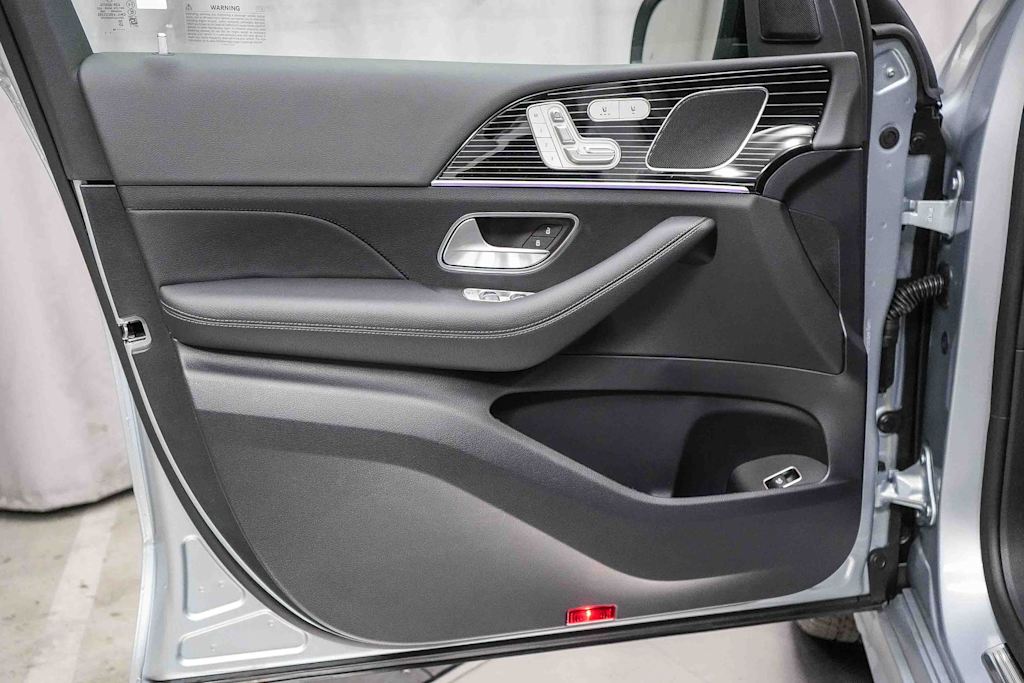 Thumbnail: 2026 Mercedes-Benz GLE - 31