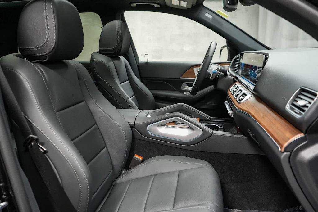 Thumbnail: 2025 Mercedes-Benz GLE - 9