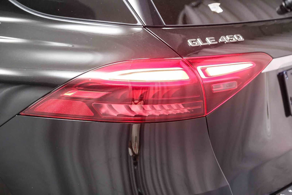 Thumbnail: 2026 Mercedes-Benz GLE - 16