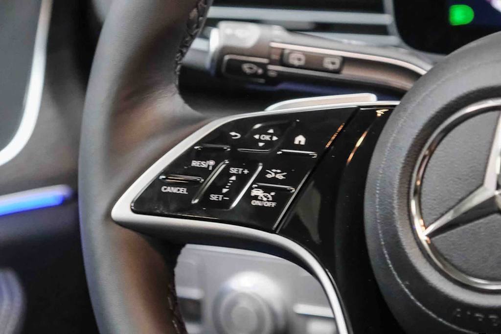 Thumbnail: 2026 Mercedes-Benz GLE - 11