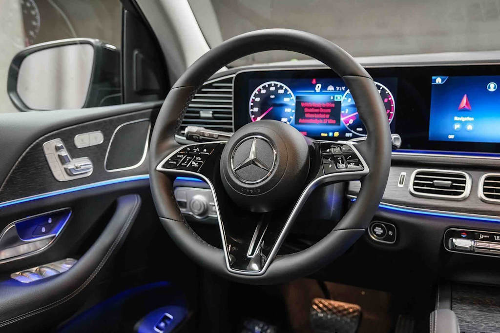 Thumbnail: 2026 Mercedes-Benz GLE - 2
