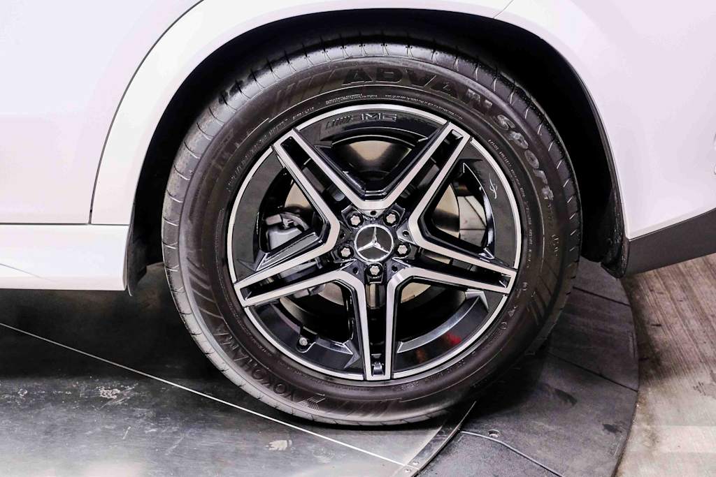 Thumbnail: 2026 Mercedes-Benz GLE - 8