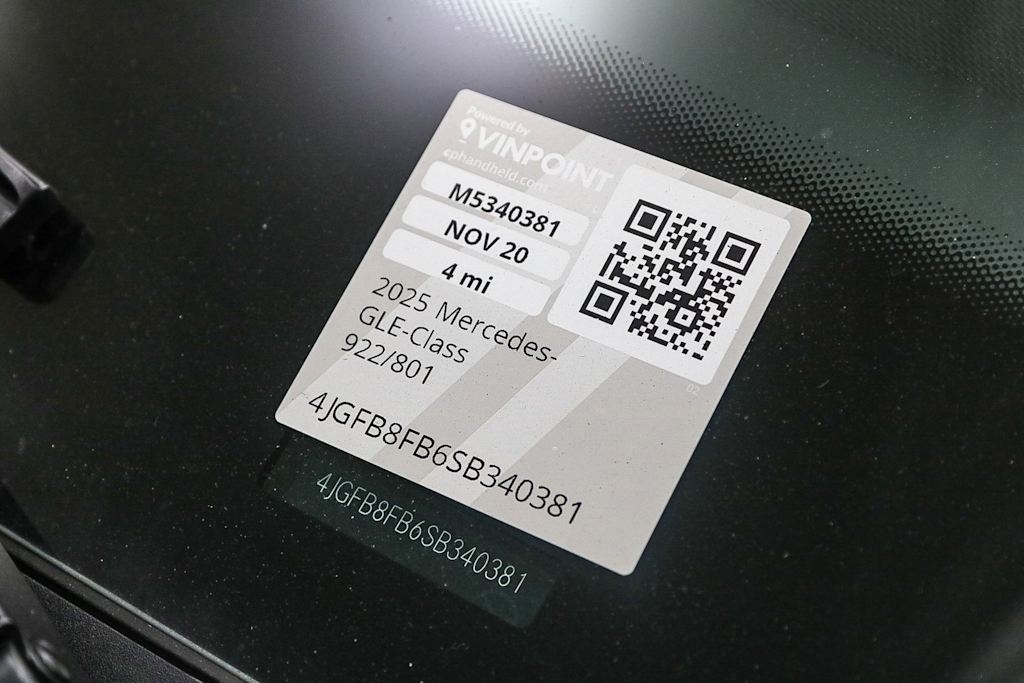 Thumbnail: 2025 Mercedes-Benz GLE - 17