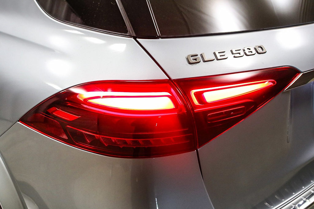 Thumbnail: 2025 Mercedes-Benz GLE - 22