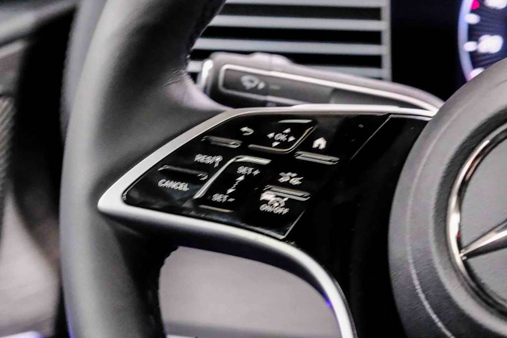 Thumbnail: 2026 Mercedes-Benz GLE - 26