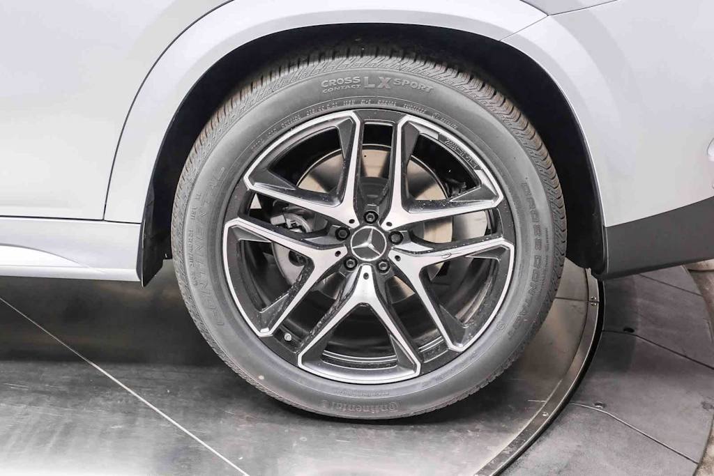 Thumbnail: 2026 Mercedes-Benz GLE - 8