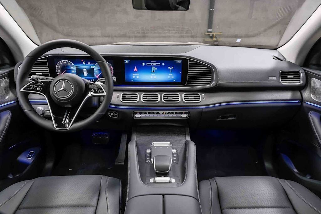 Thumbnail: 2026 Mercedes-Benz GLS - 2