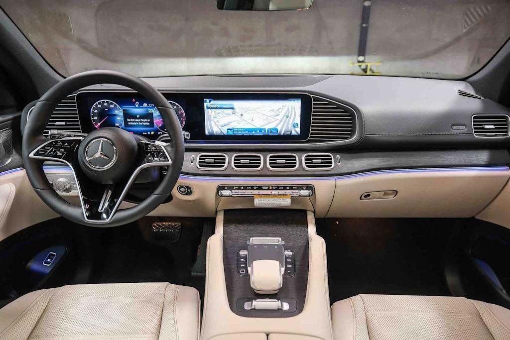 Thumbnail: 2026 Mercedes-Benz GLS - 2