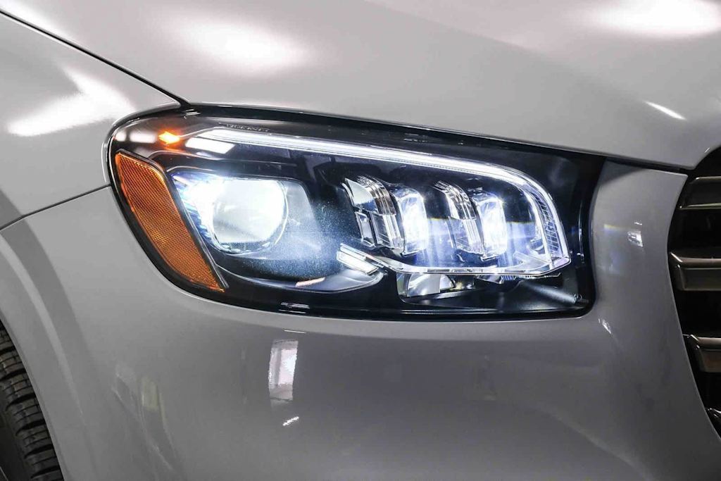 Thumbnail: 2026 Mercedes-Benz GLS - 22