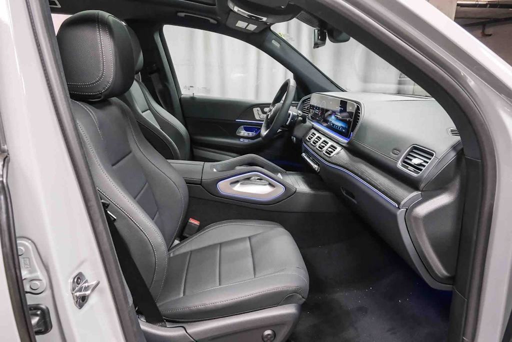 Thumbnail: 2026 Mercedes-Benz GLS - 11