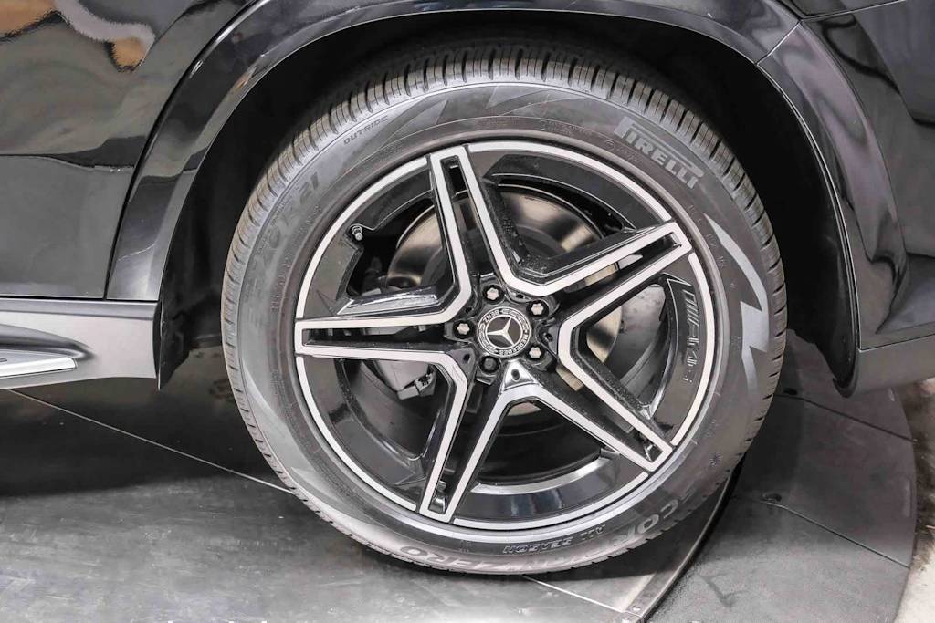 Thumbnail: 2026 Mercedes-Benz GLS - 8