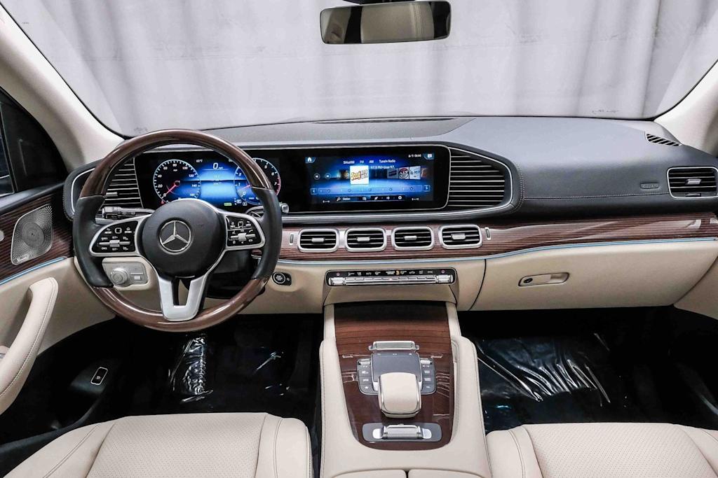 Thumbnail: 2022 Mercedes-Benz GLS - 2