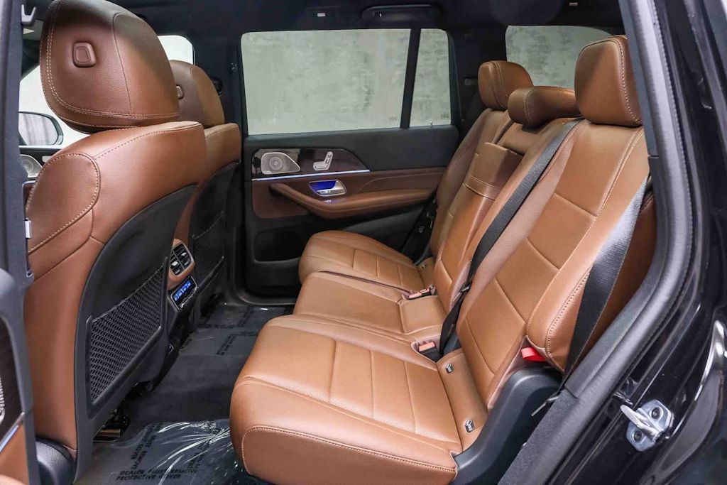 Thumbnail: 2026 Mercedes-Benz GLS - 13