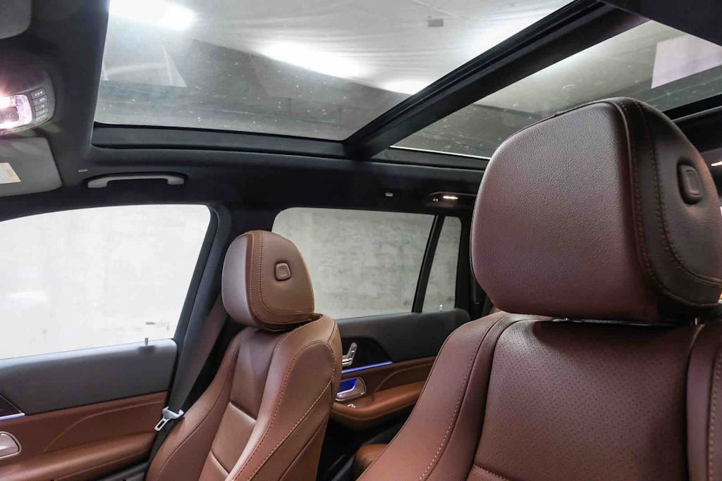 Thumbnail: 2026 Mercedes-Benz GLS - 35