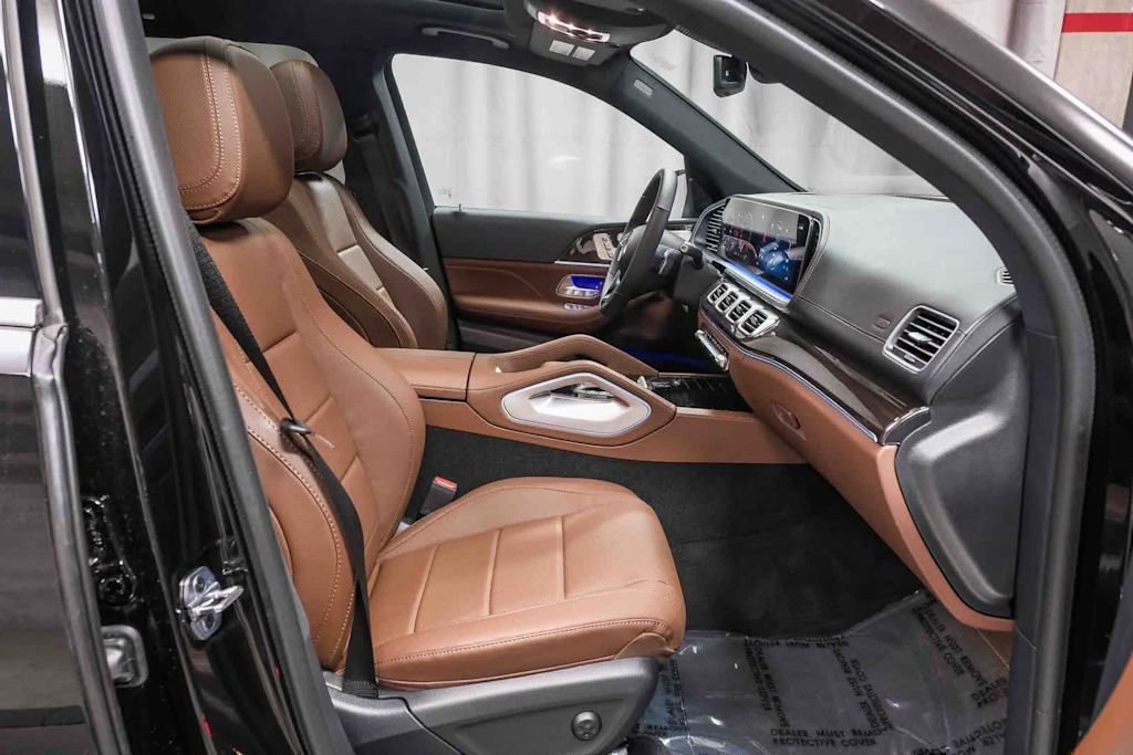 Thumbnail: 2026 Mercedes-Benz GLS - 11