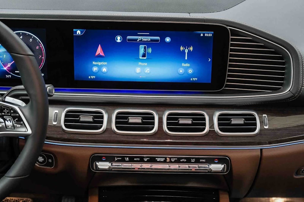 Thumbnail: 2026 Mercedes-Benz GLS - 14