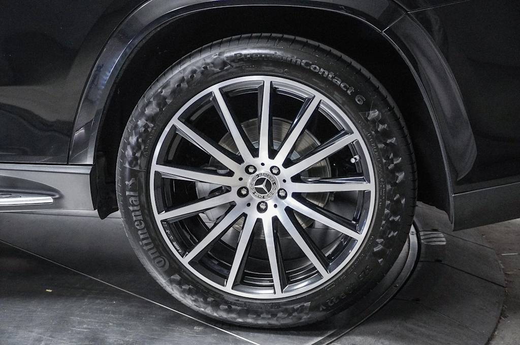 Thumbnail: 2022 Mercedes-Benz GLS - 21