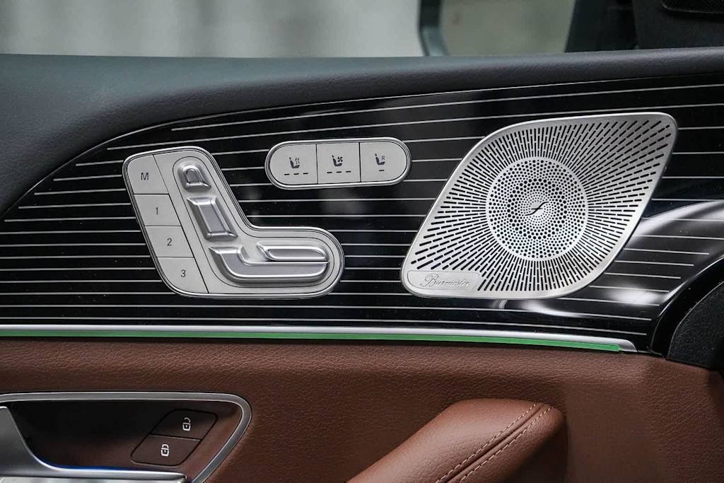 Thumbnail: 2026 Mercedes-Benz GLS - 25