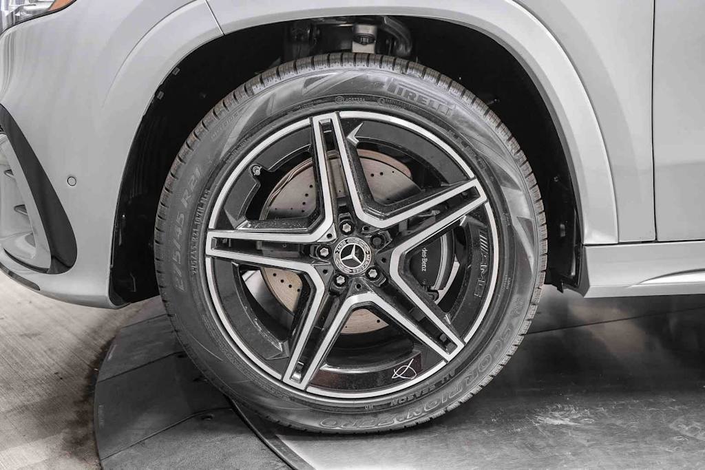 Thumbnail: 2026 Mercedes-Benz GLS - 23