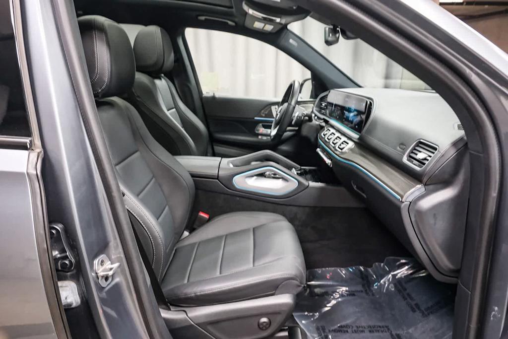 Thumbnail: 2023 Mercedes-Benz GLS - 10