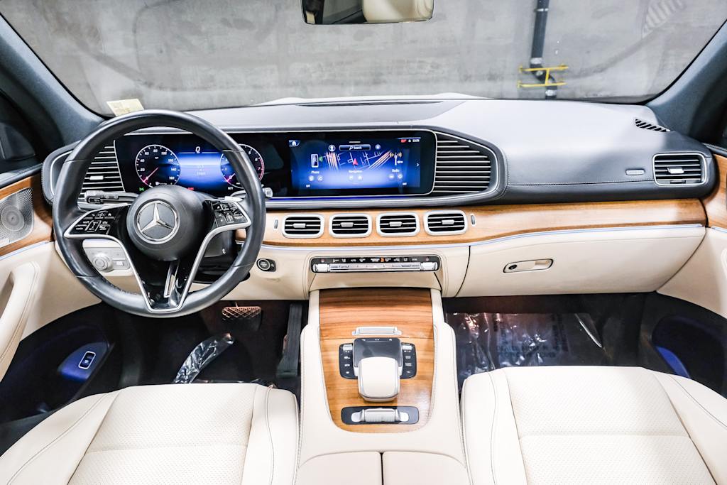 Thumbnail: 2024 Mercedes-Benz GLS - 2