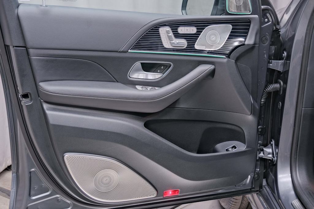 Thumbnail: 2025 Mercedes-Benz GLS - 25