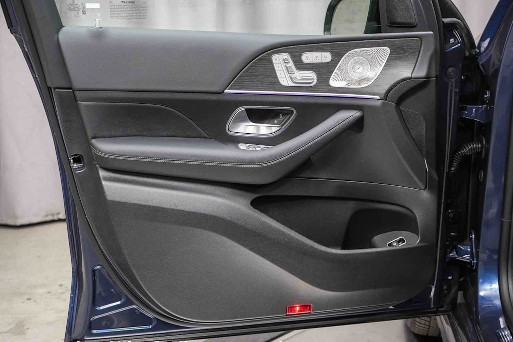 Thumbnail: 2026 Mercedes-Benz GLS - 25