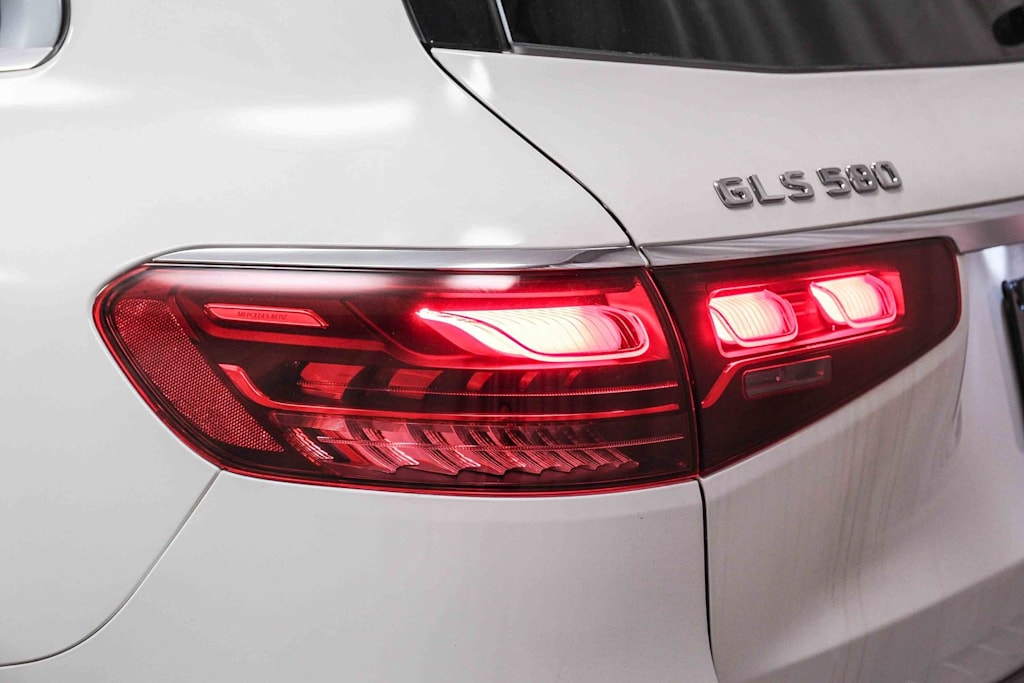 Thumbnail: 2026 Mercedes-Benz GLS - 20