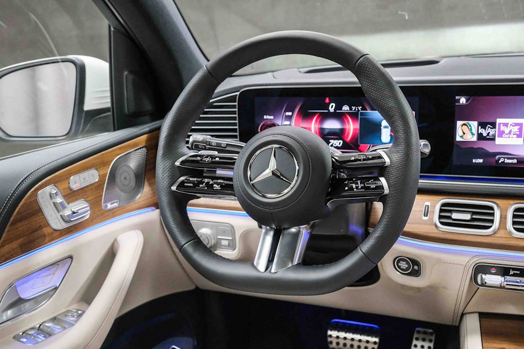 Thumbnail: 2026 Mercedes-Benz GLS - 10