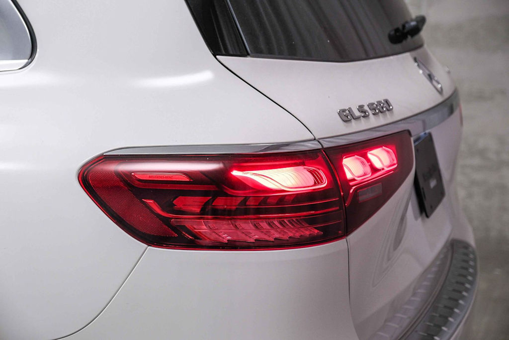 Thumbnail: 2026 Mercedes-Benz GLS - 19