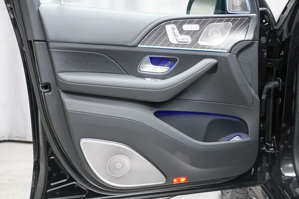 2025 Mercedes-Benz GLS Maybach GLS 600 30