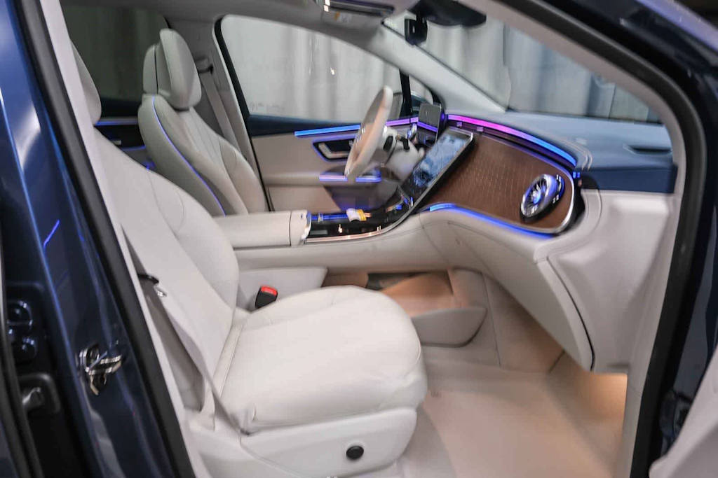 Thumbnail: 2027 Mercedes-Benz EQE - 4