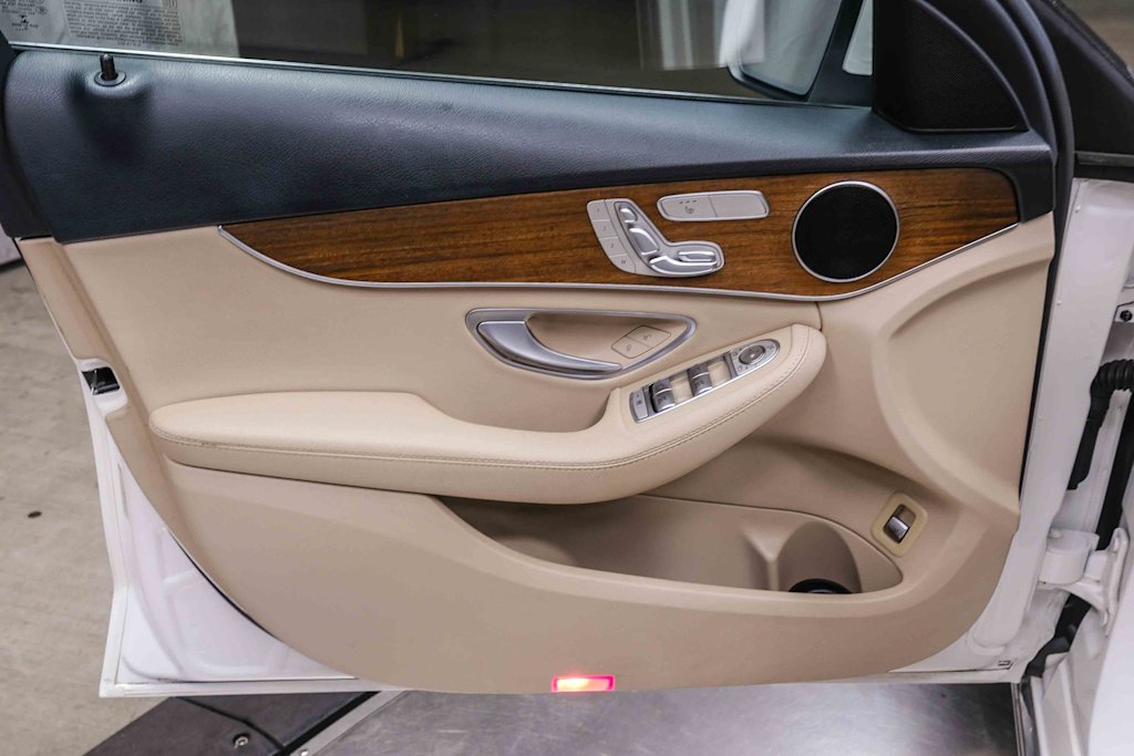 Thumbnail: 2019 Mercedes-Benz C-Class - 30
